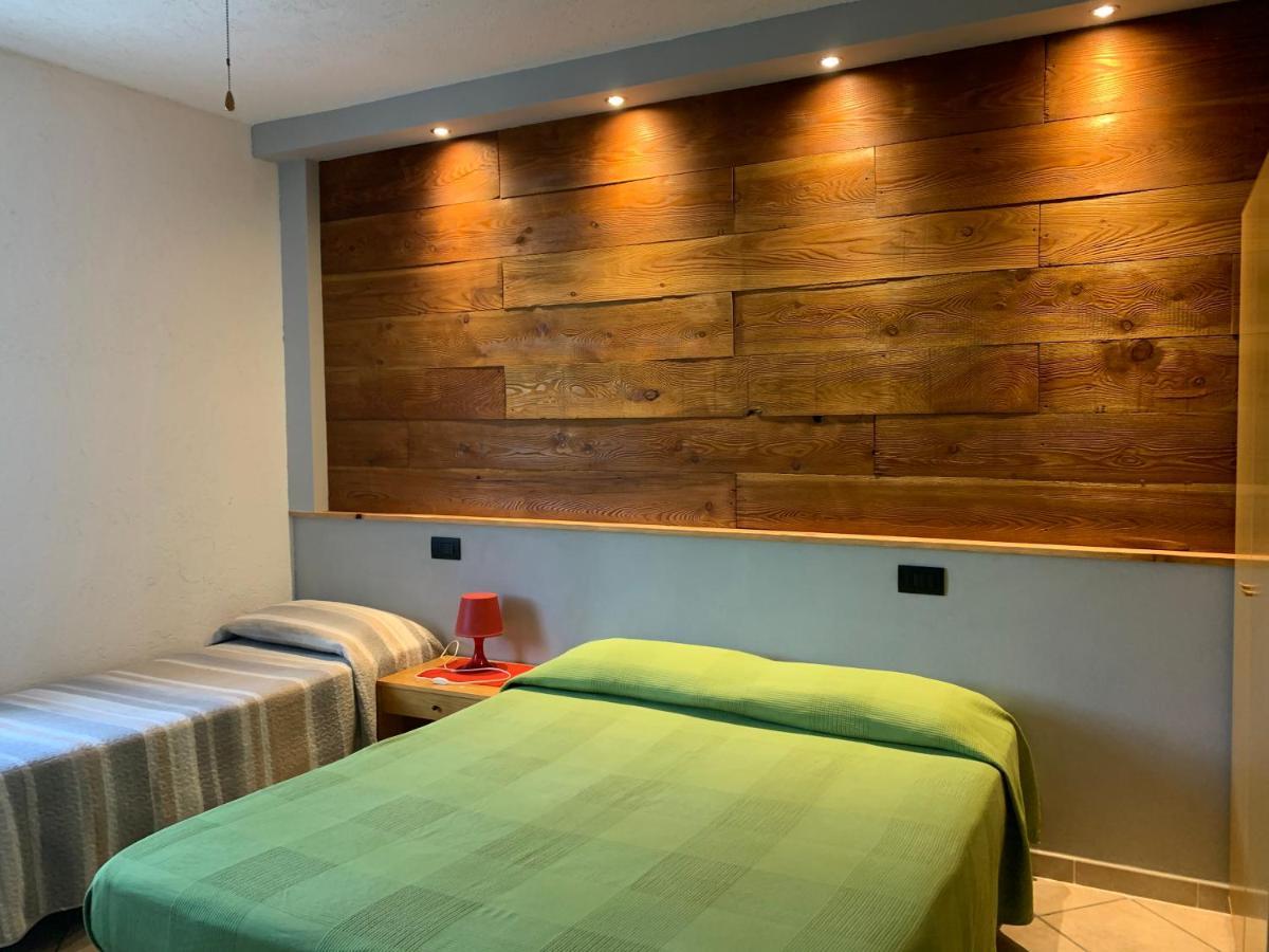 Agriturismo Gli Ulivi Garlenda Bagian luar foto