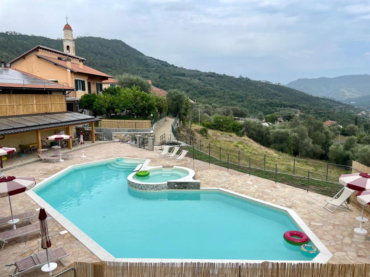 Agriturismo Gli Ulivi Garlenda Bagian luar foto