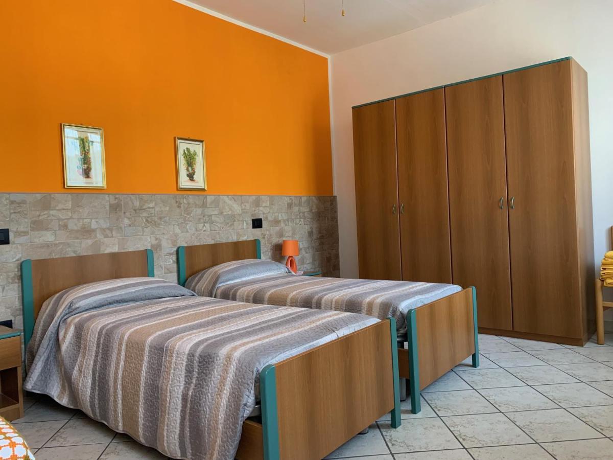 Agriturismo Gli Ulivi Garlenda Bagian luar foto